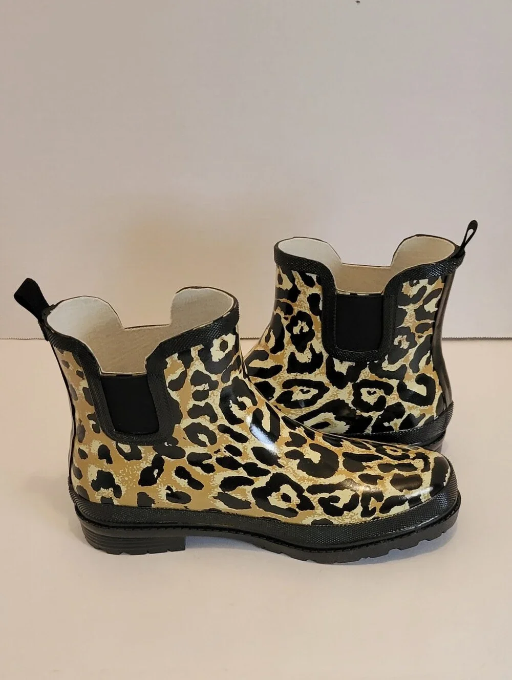Journee Collection Tekoa Leopard Print Chelsea Rain Boots Waterproof Size 9 NWOT